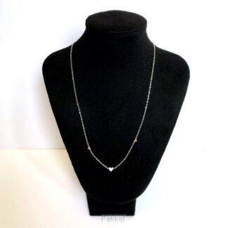 product afbeelding voor: Ketting drie hartjes zilver